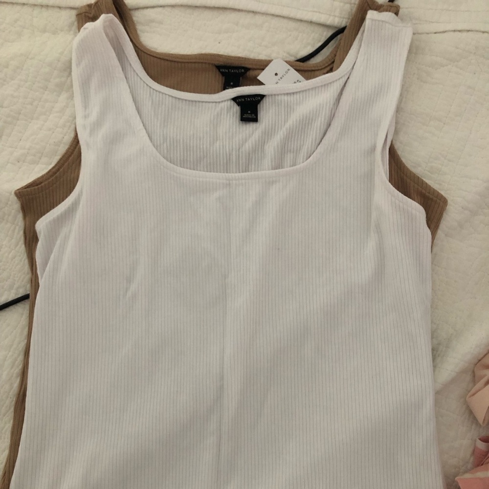 White medium ribbed tank never worn cotton